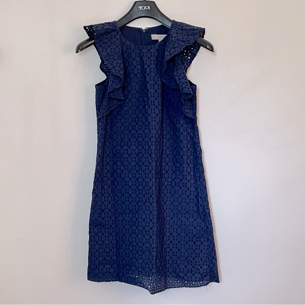 🌸 5 for $25 // Loft Navy Eyelet dress size 0